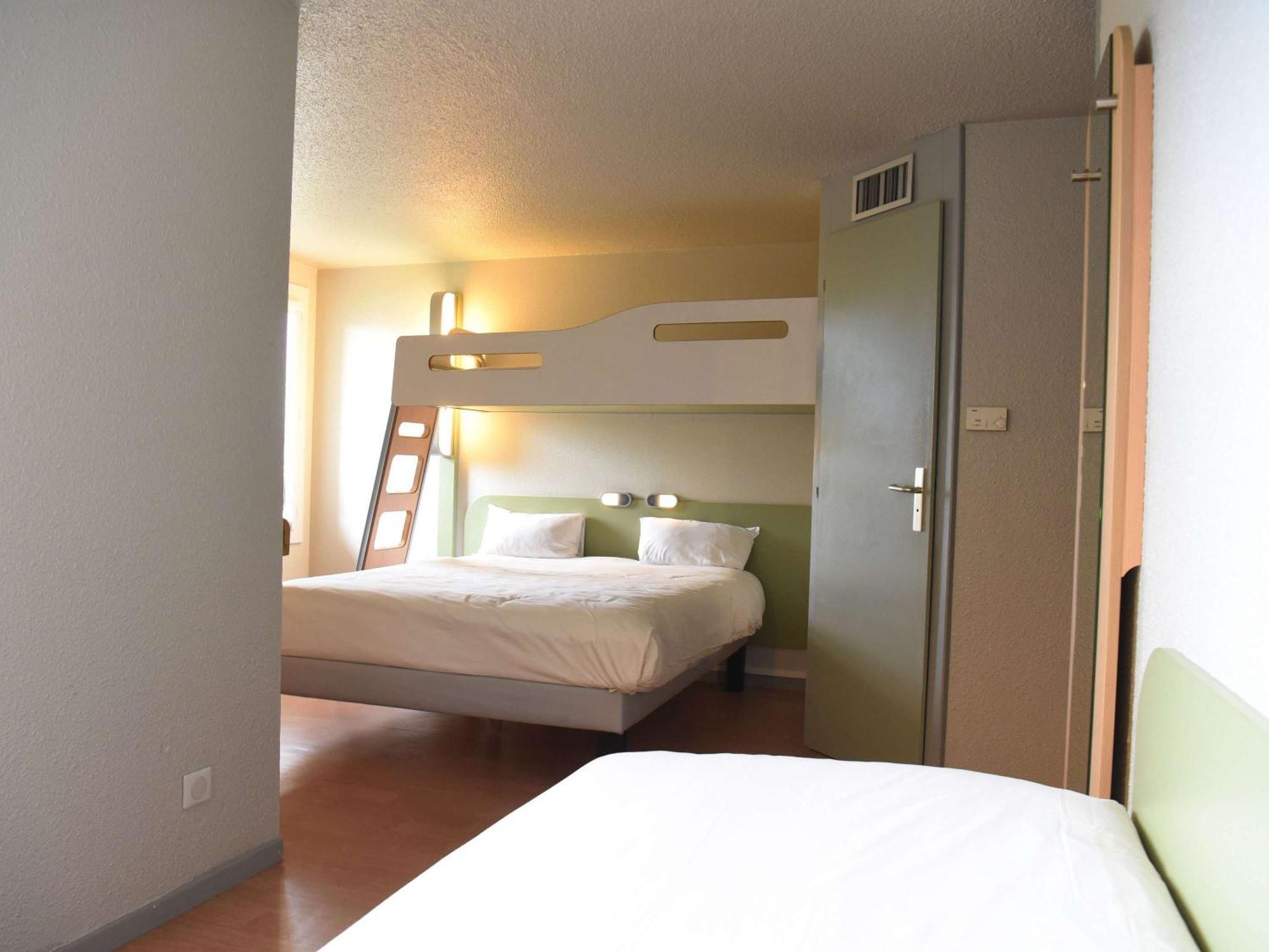 Hotel Ibis Budget Laval Bonchamp Les Laval Ngoại thất bức ảnh